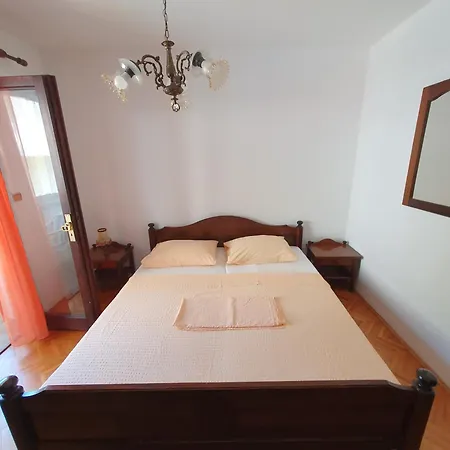 Apartmani Miljak Omiš Exterior foto