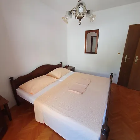 Apartmani Miljak Omiš Exterior foto