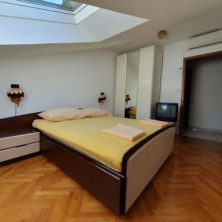Apartmani Miljak Omiš Exterior foto