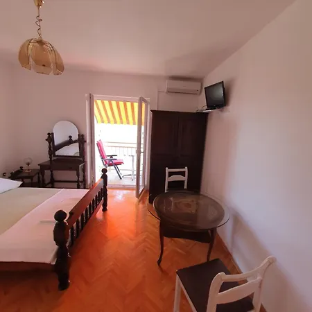 Apartmani Miljak Omiš Exterior foto