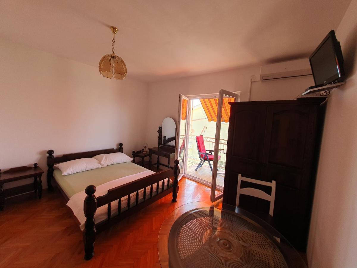 Miljak Apartamento *